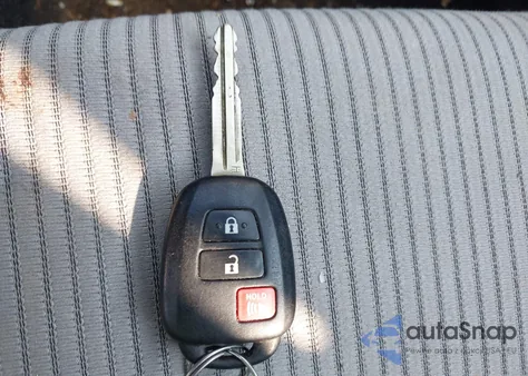 2013 Toyota Rav4 Le z USA, uszkodzony, nr VIN 2T3BFREV6DW013644